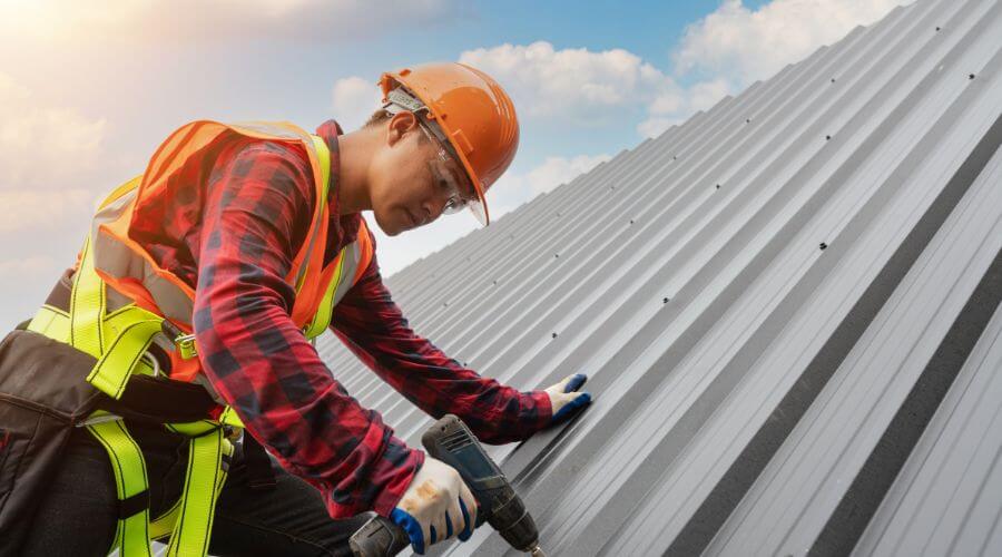 Professional Emergency Roof Repairs services in Hanna City, IL